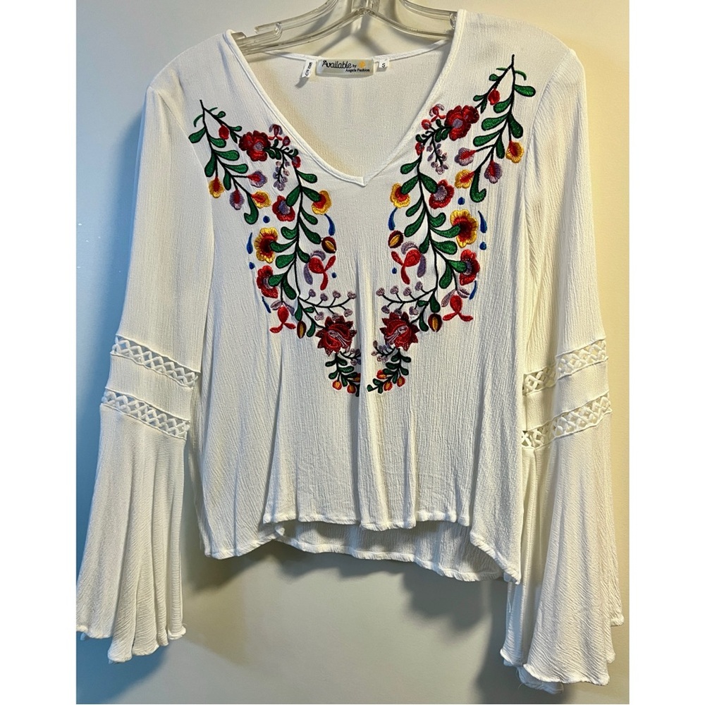 Embroidered Floral V-Neck Blouse